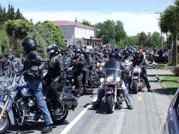 Harley Rebels, Rebel Yell Thunder Run at the Cust Hotel 3